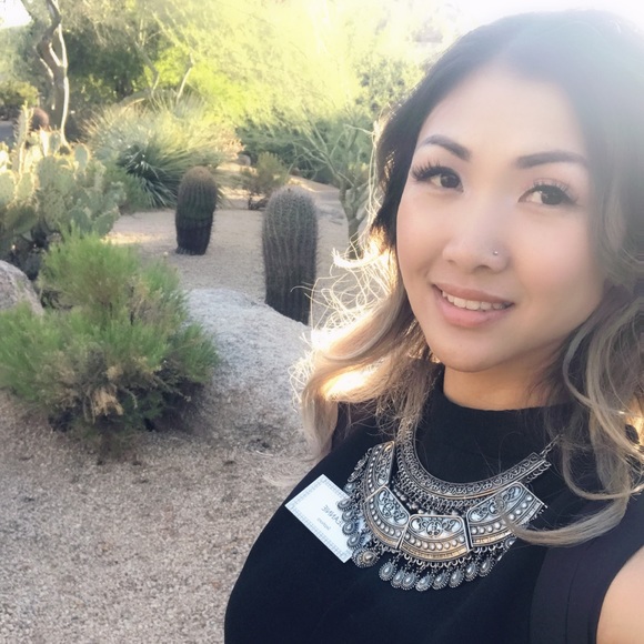 Meet your Posher, Jeannie - Picture 1 of 1